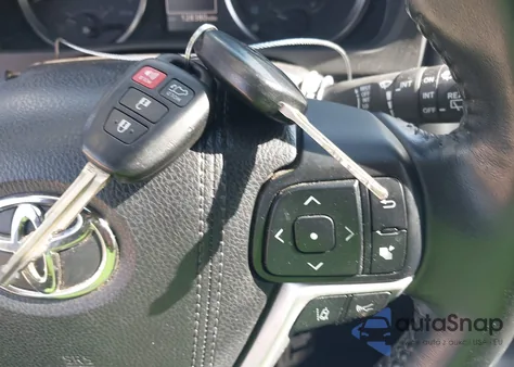 2017 Toyota Highlander Le Plus from USA, damaged, VIN 5TDZZRFH9HS199220